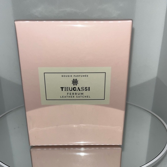 Thucassi Pink Sea Water Foam Luxury Candle (still in plastic wrappint) - Picture 4 of 4